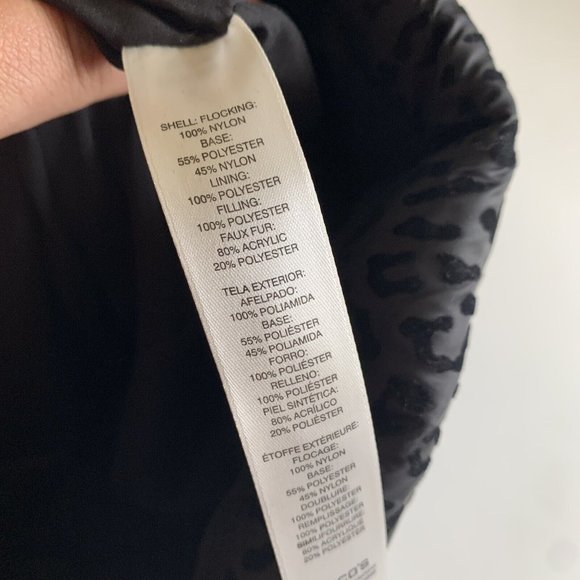 Chicos NWT Leopard Puffer Vest Faux Fur Neck Full Zip Velvet Print Size 1 Black - Picture 6 of 7